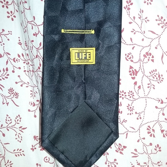 Slice of Life Neckwear ATM Scene US Money Tie - Picture 4 of 4
